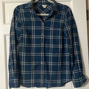 Women’s dress shirt